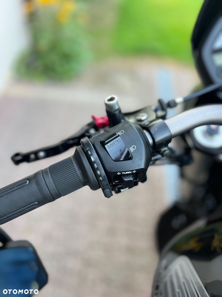 Honda Hornet - 17