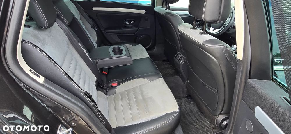 Renault Laguna dCi 180 FAP GT - 12