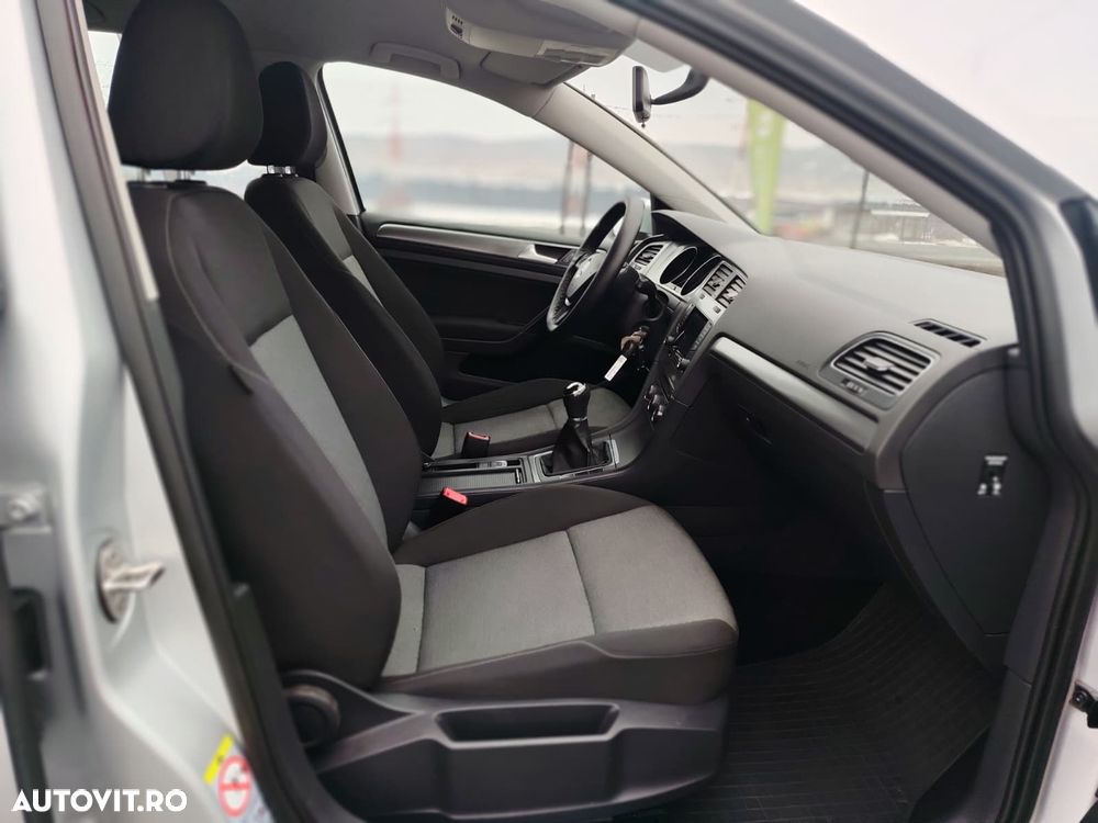 Volkswagen Golf 1.6 TDI BlueMotion Technology Trendline - 14