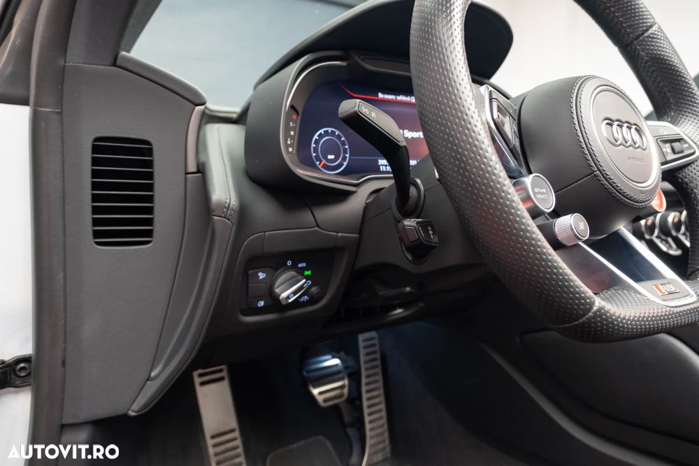 Audi R8 Spyder V10 5.2 FSI quattro S tronic - 26