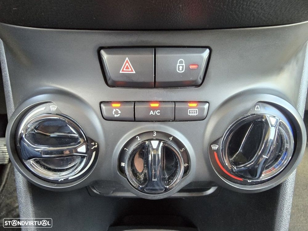Peugeot 208 1.2 PureTech Allure - 26