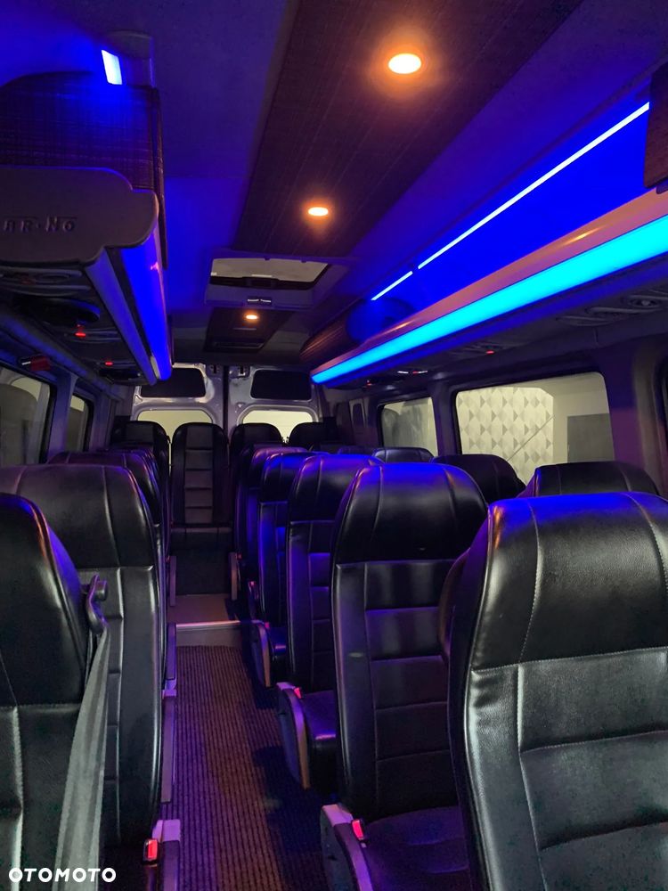 Mercedes-Benz Sprinter 519 CDI- 24 Miejsca - 9