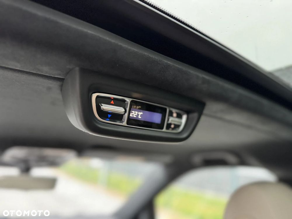 Mercedes-Benz Klasa V - 16