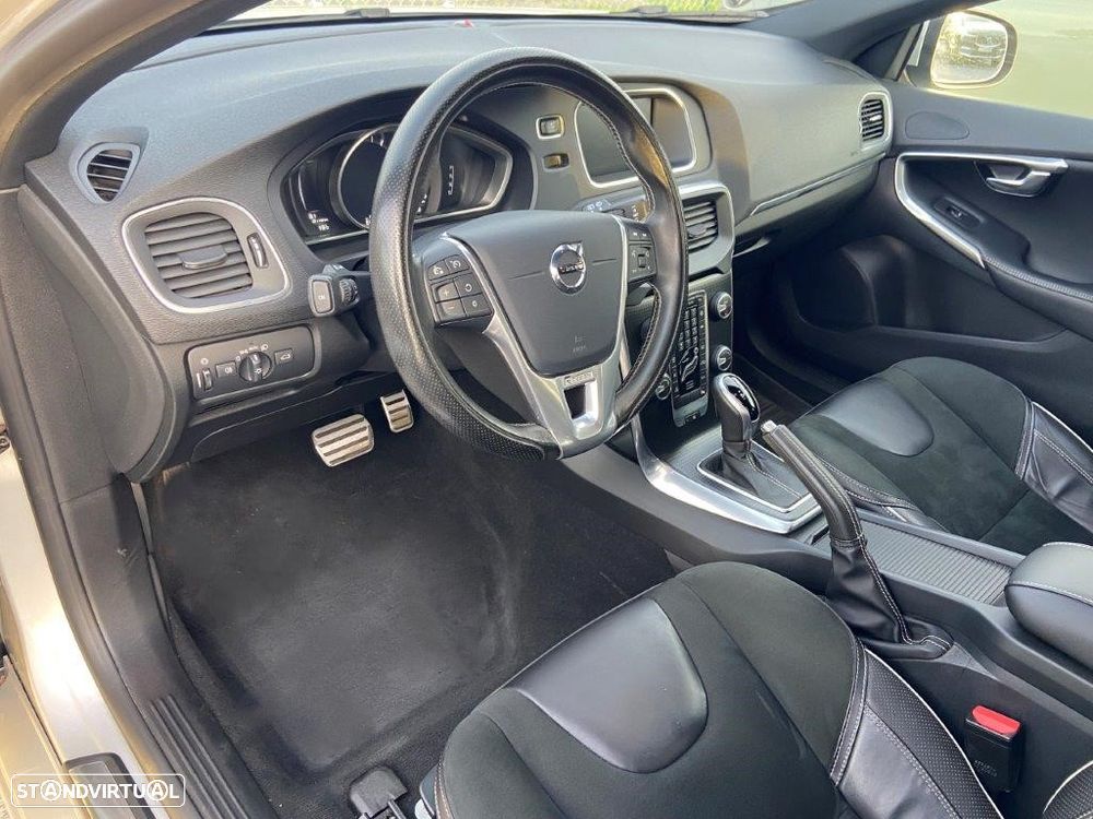 Volvo V40 1.5 T3 Sport Edition R Geartronic - 9