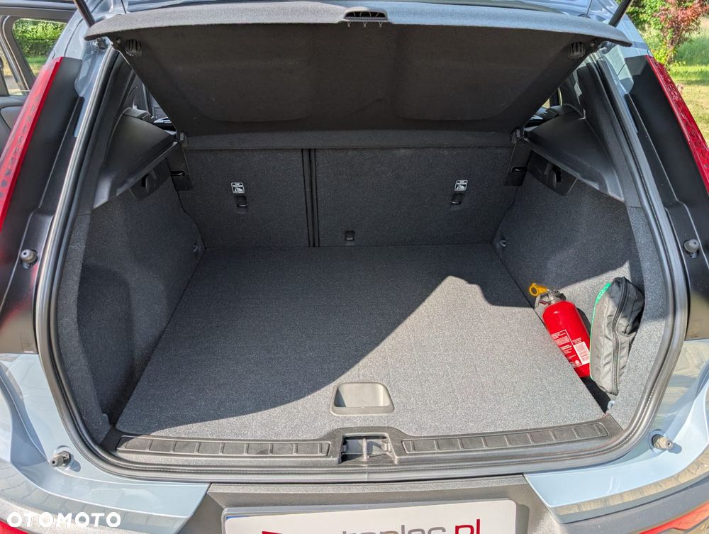 Volvo XC 40 T3 - 24