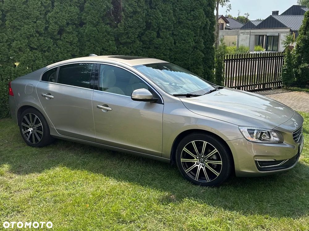 Volvo S60 - 2