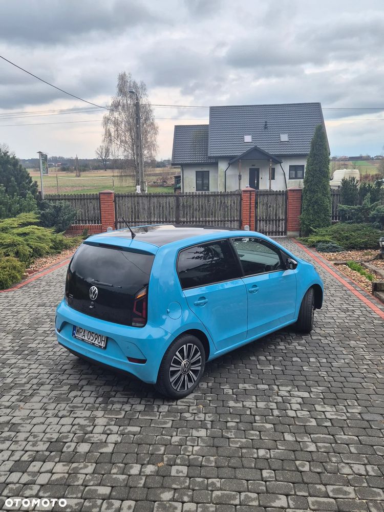 Volkswagen up! 1.0 Black Style - 5