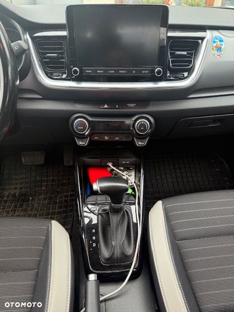 Kia Stonic 1.0 T-GDI L DCT - 8