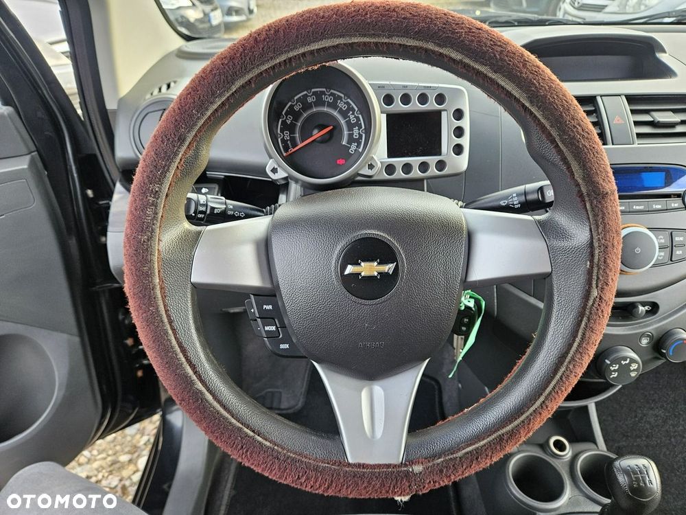 Chevrolet Spark - 15