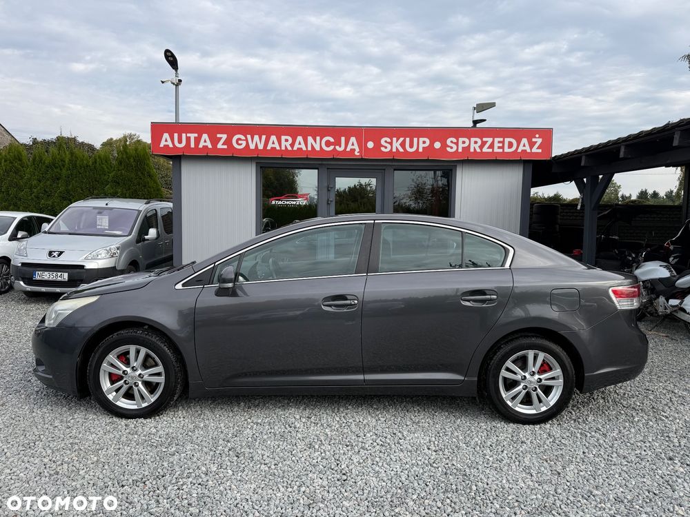 Toyota Avensis - 14