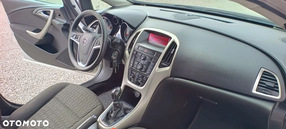 Opel Astra 1.6 Style - 25