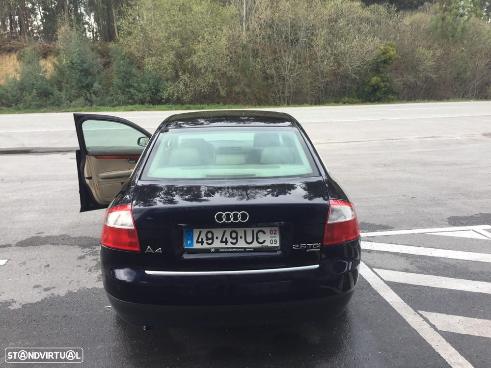 Audi A4 2.5 TDI quattro - 1