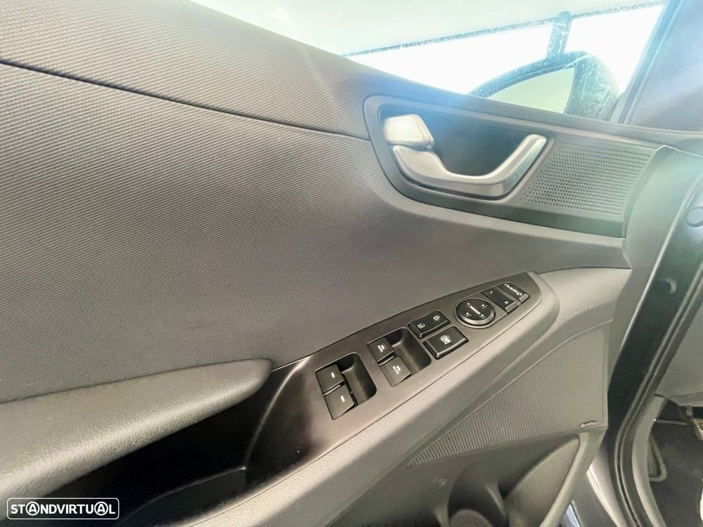 Hyundai Ioniq 1.6 GDI HEV Hybrid Tech - 16