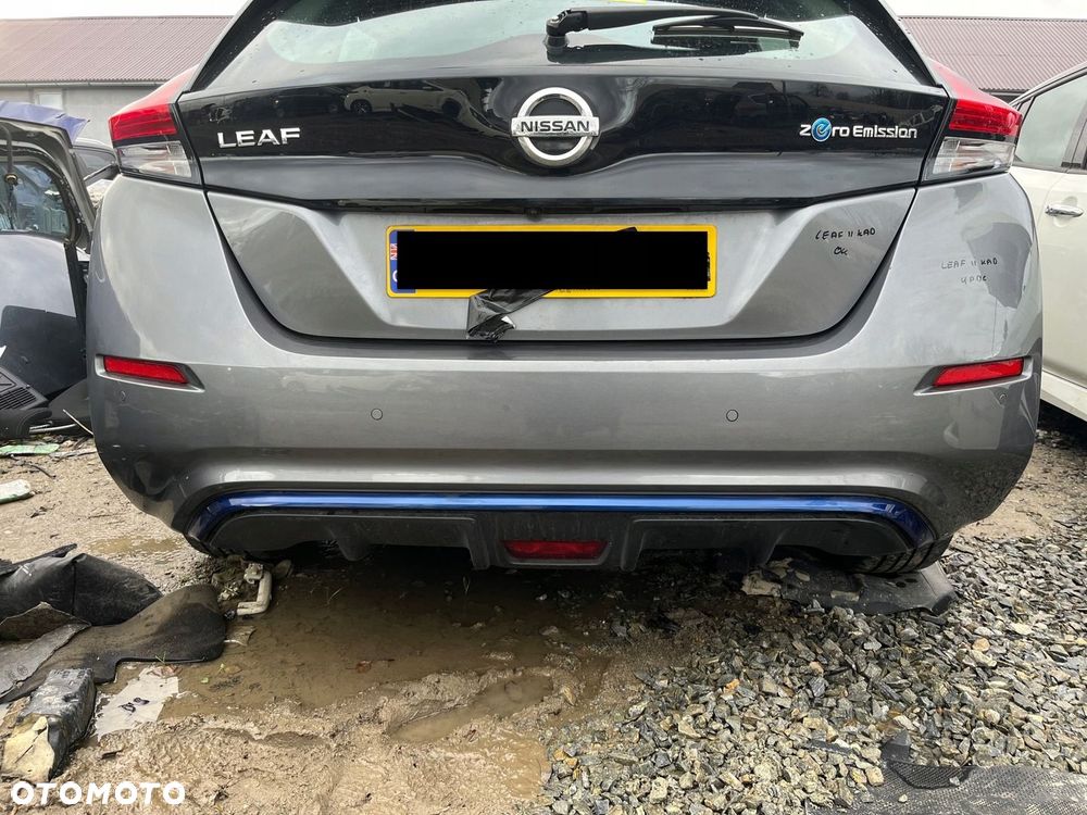 ZDERZAK TYŁ NISSAN LEAF ZE1 II 2 KOLOR KAD 4 PDC - 1