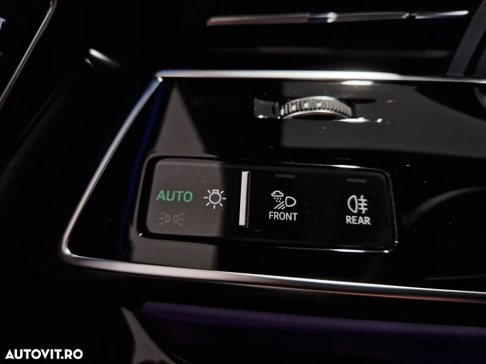 Audi Q8 55 TFSI e quattro Tiptronic PHEV - 18