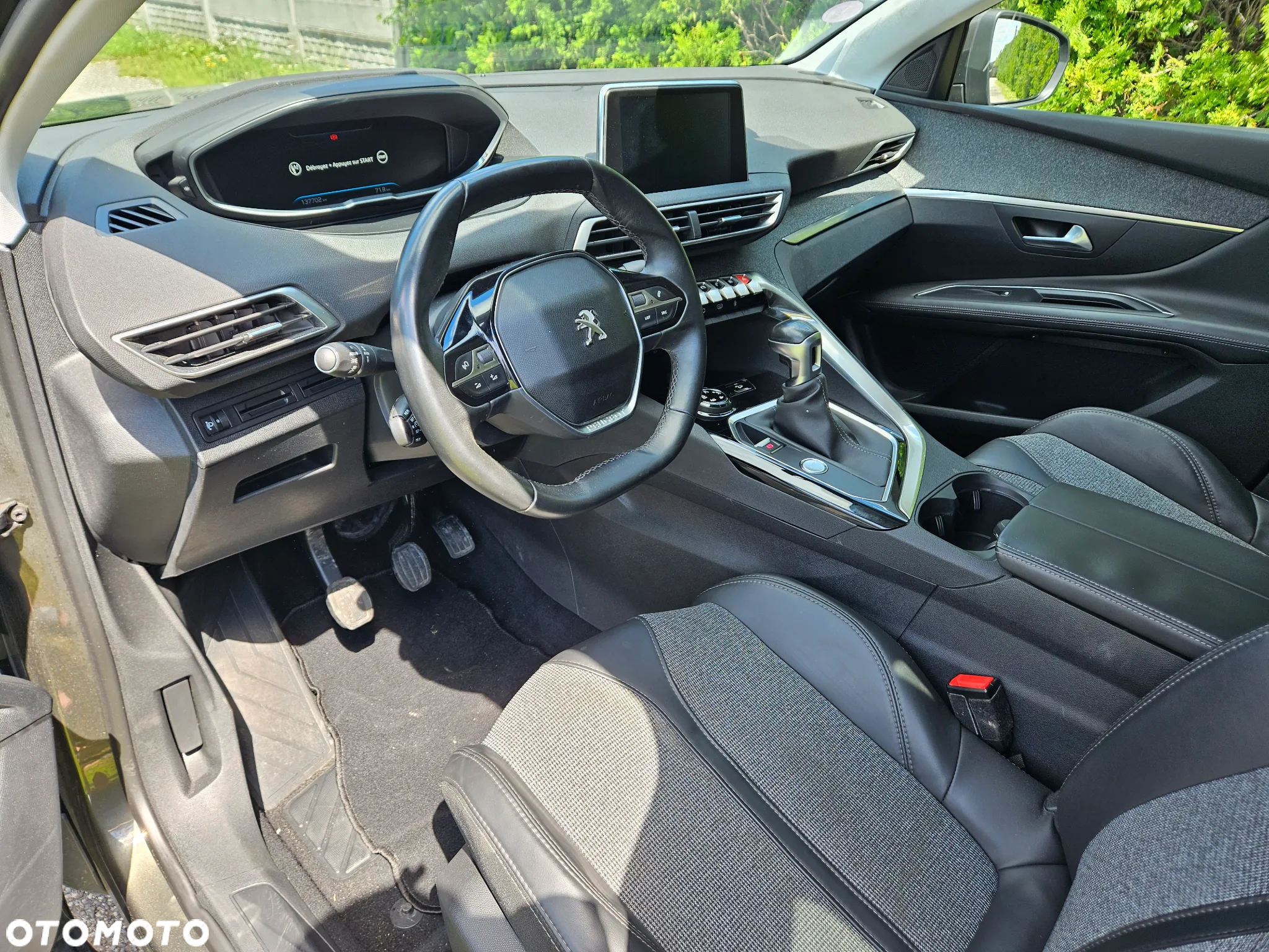 Peugeot 3008 1.2 PureTech Allure S&S - 13