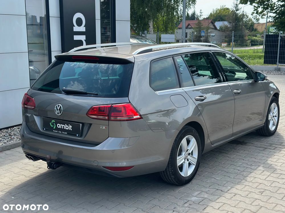 Volkswagen Golf - 6