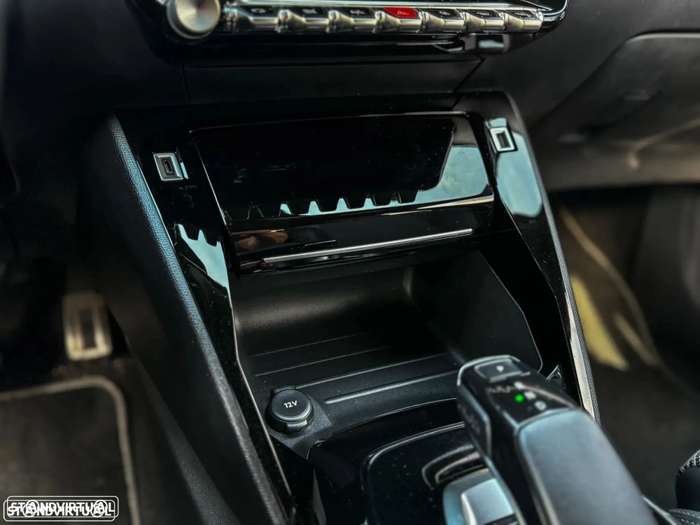 Peugeot 2008 1.5 BlueHDi GT Line EAT8 - 27