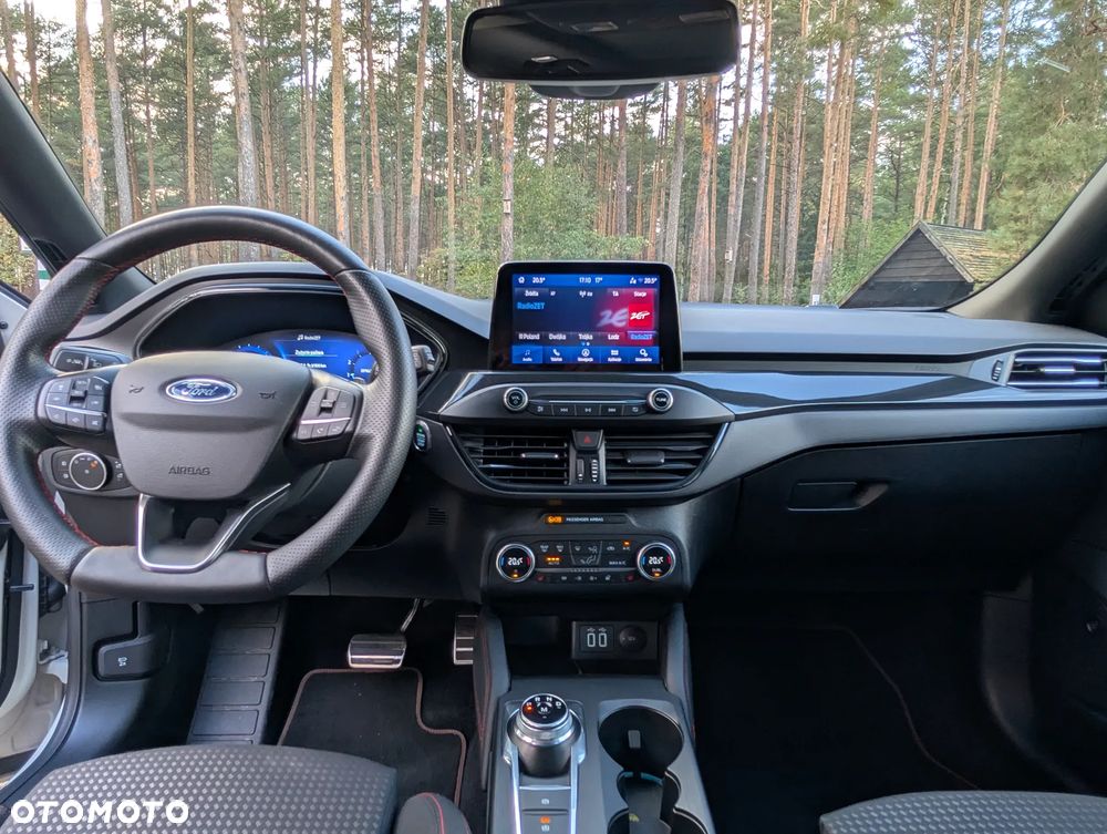 Ford Focus 1.5 EcoBoost Start-Stopp-System ST-LINE - 10