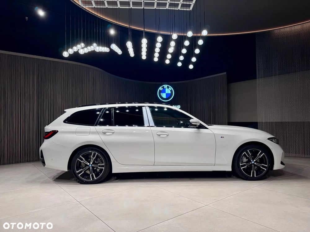 BMW Seria 3 330i xDrive M Sport - 3