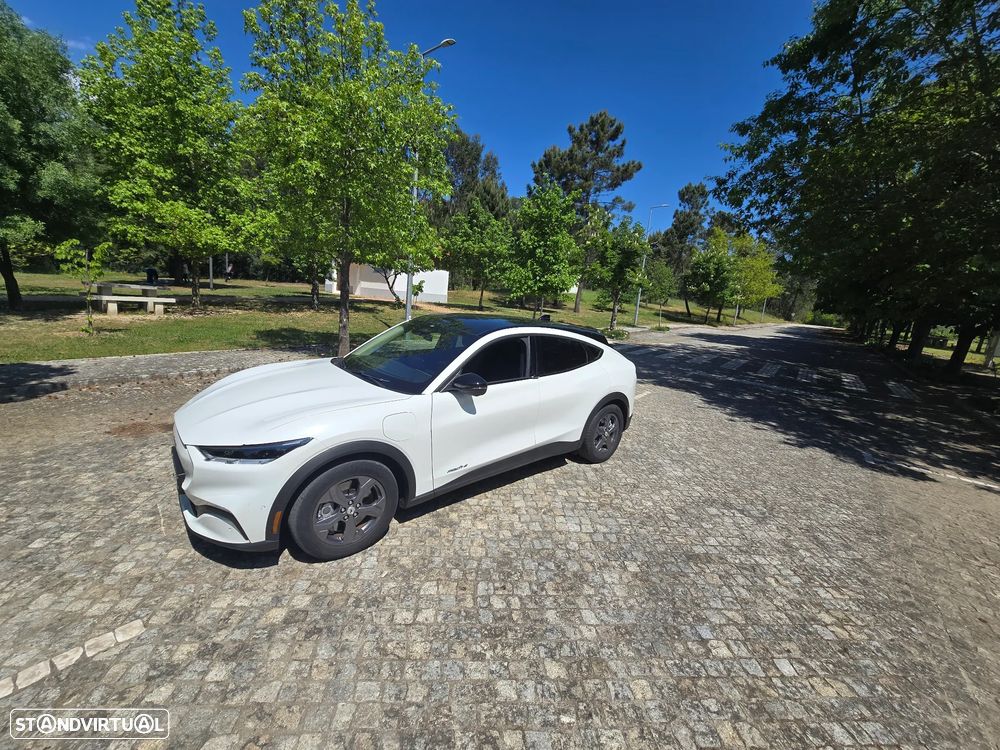 Ford Mustang Mach-E Standard - 3