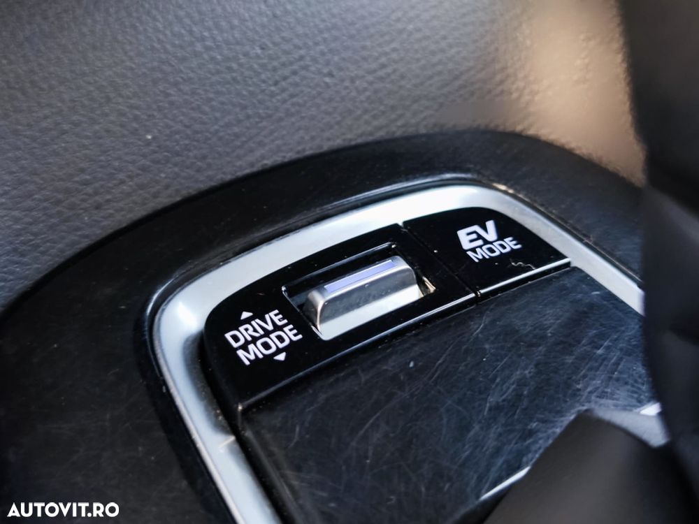 Toyota Corolla 2.0 HSD Dynamic interior Negru - 20