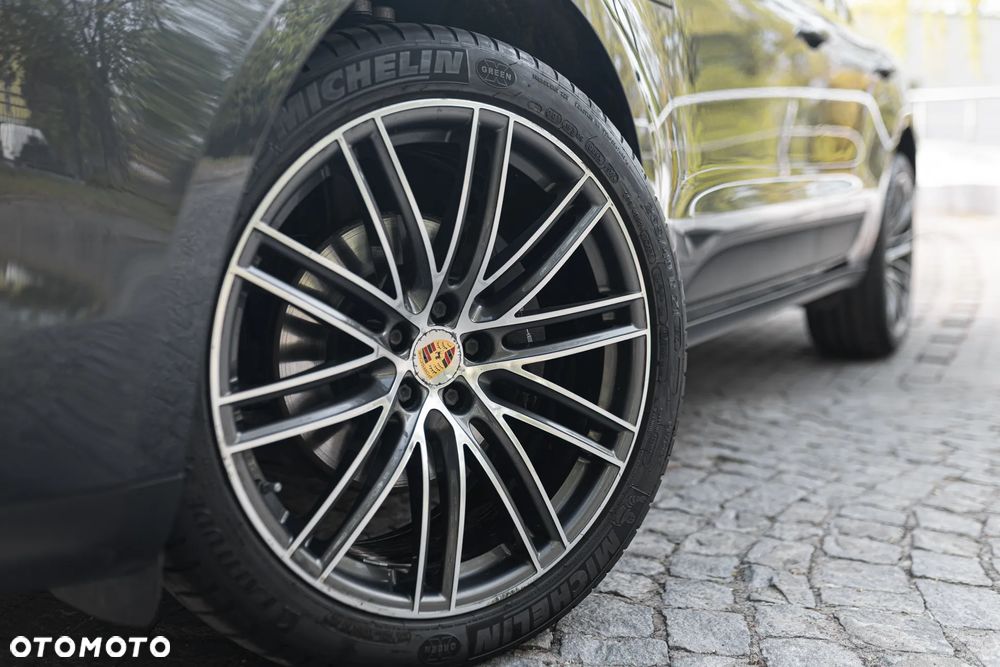 Porsche Macan - 3