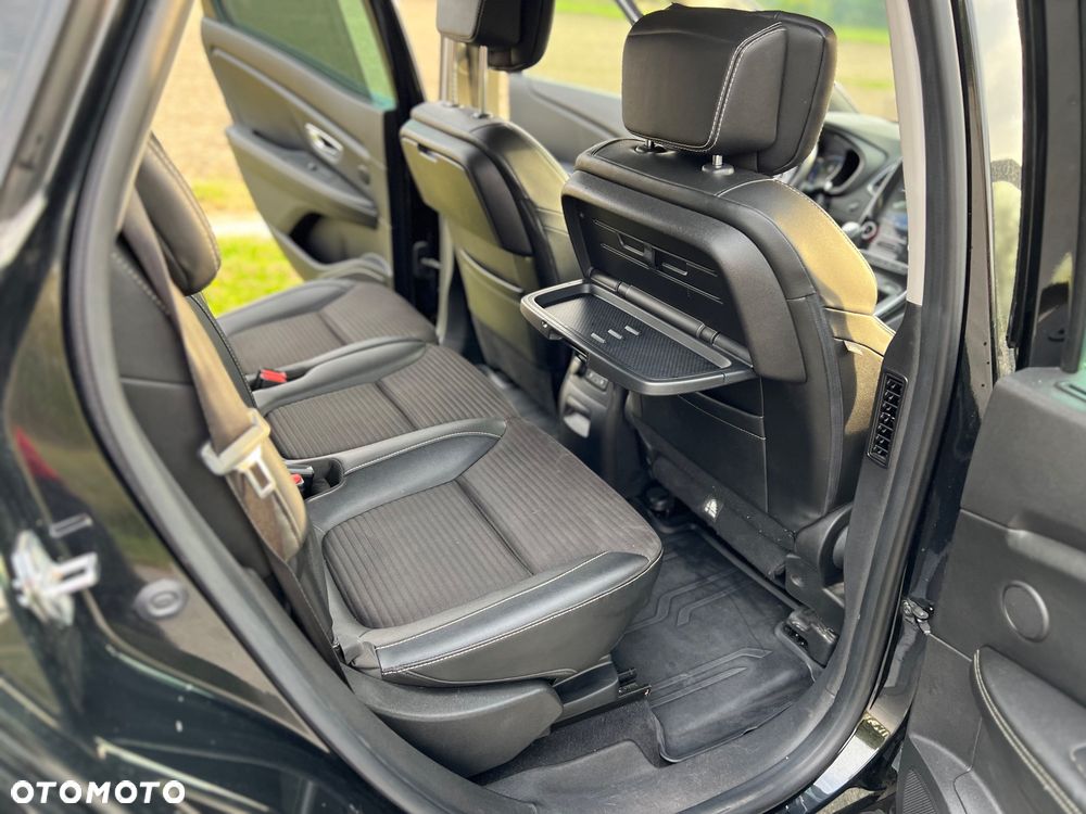 Renault Scenic 1.6 dCi Bose EDC - 12