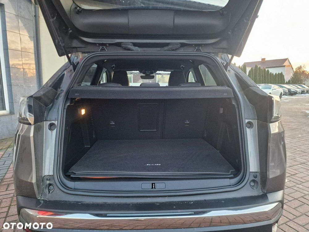 Peugeot 3008 1.6 PureTech HYbrid GT Line S&S EAT8 - 19