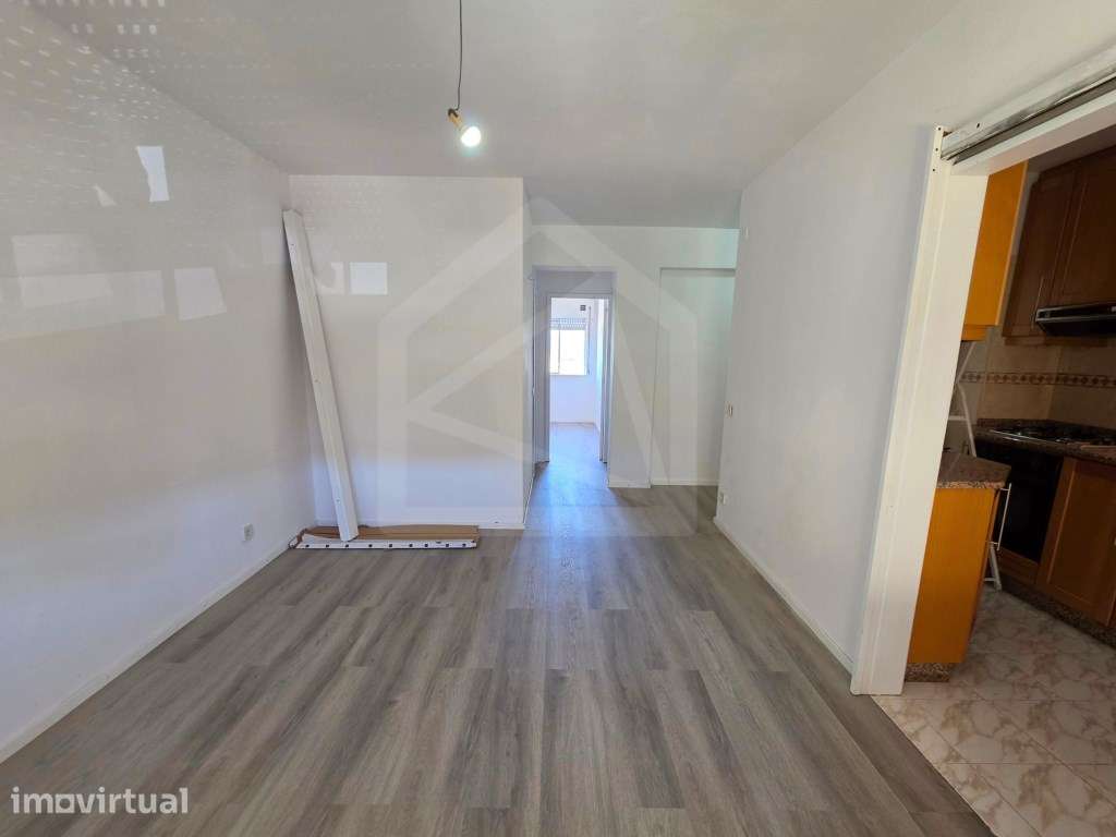 Apartamento T2 Renovado em São João da Madeira - Grande imagem: 4/15
