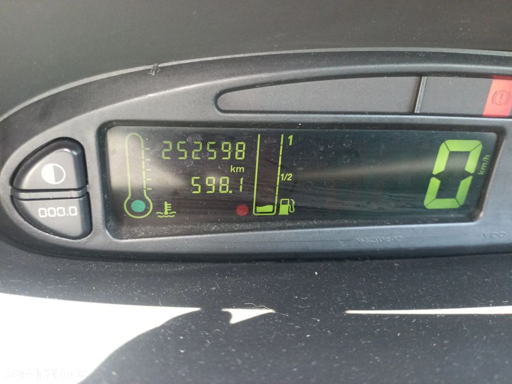 Citroën Xsara Picasso 1.6 HDI SX - 5