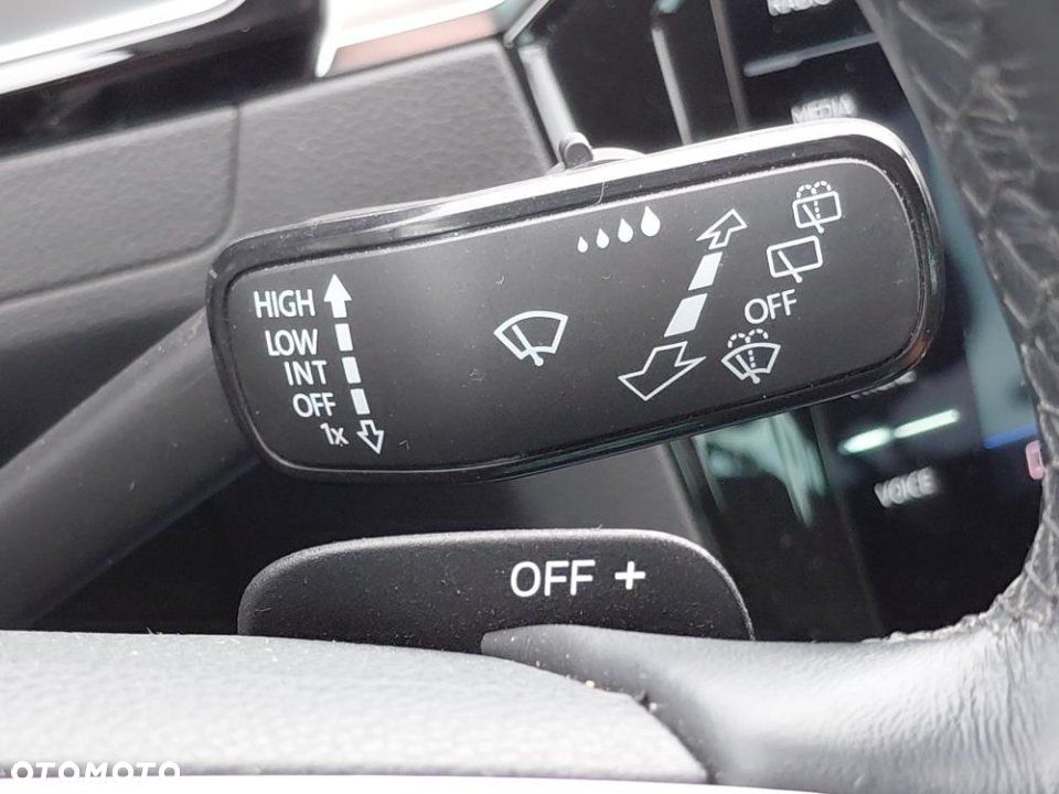 Volkswagen Passat - 31