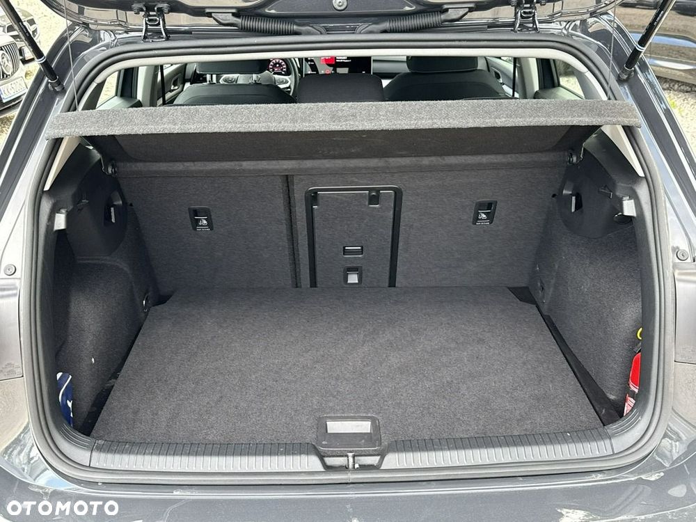 Volkswagen Golf - 16
