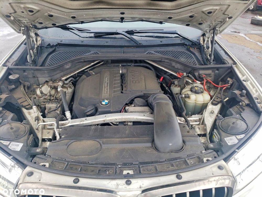 BMW X6 xDrive35i Performance M Paket - 12