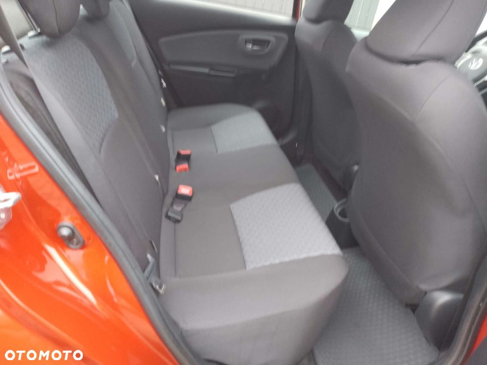 Toyota Yaris - 12