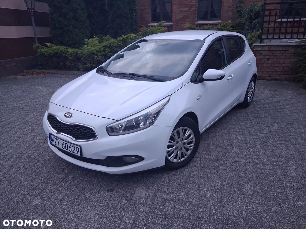 Kia Ceed 1.4 CVVT Attract plus - 2