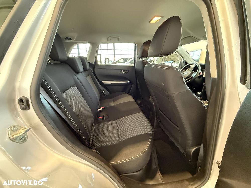 Suzuki Vitara 1.4 Boosterjet AllGrip MHEV Passion - 20