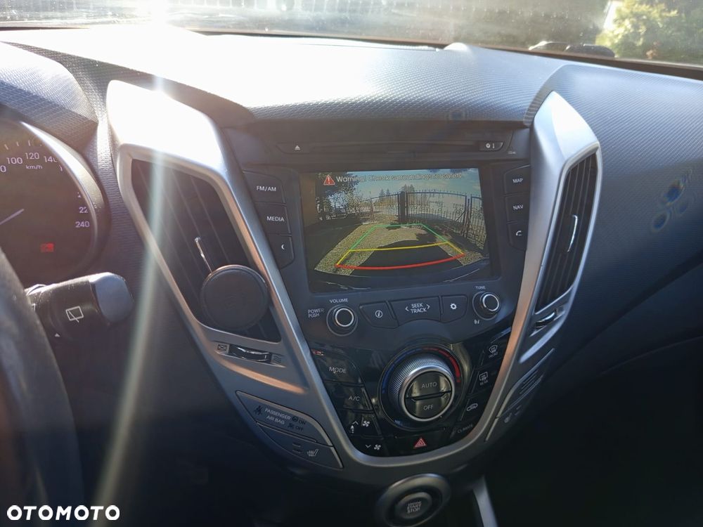 Hyundai Veloster 1.6 DCT Premium - 4