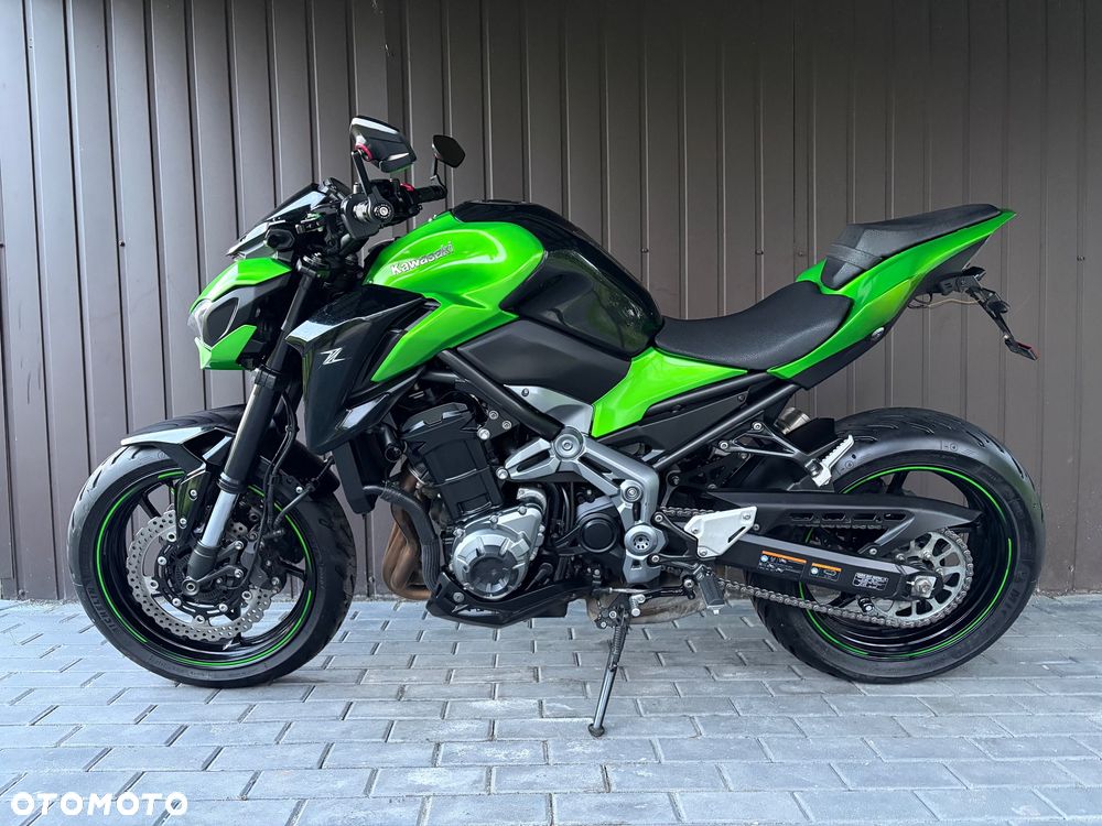 Kawasaki Z 900 - 10
