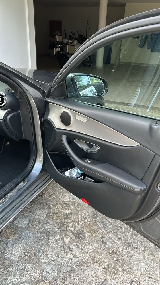 Mercedes-Benz E 220 - 11