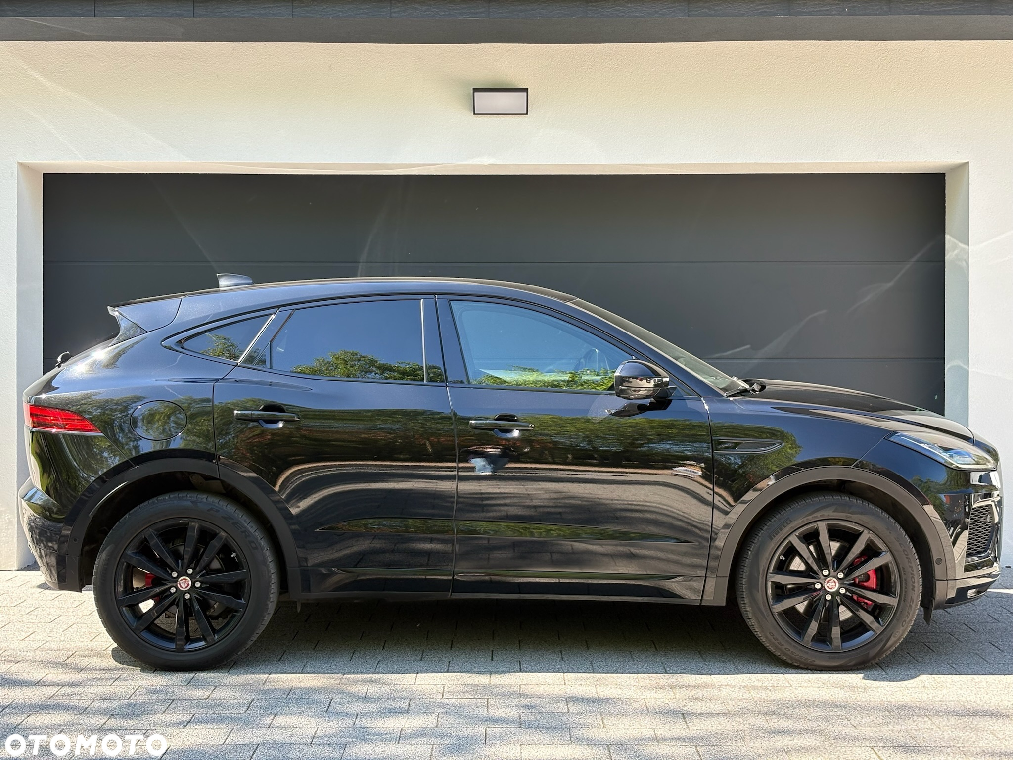 Jaguar E-Pace D165 AWD R-Dynamic S - 8