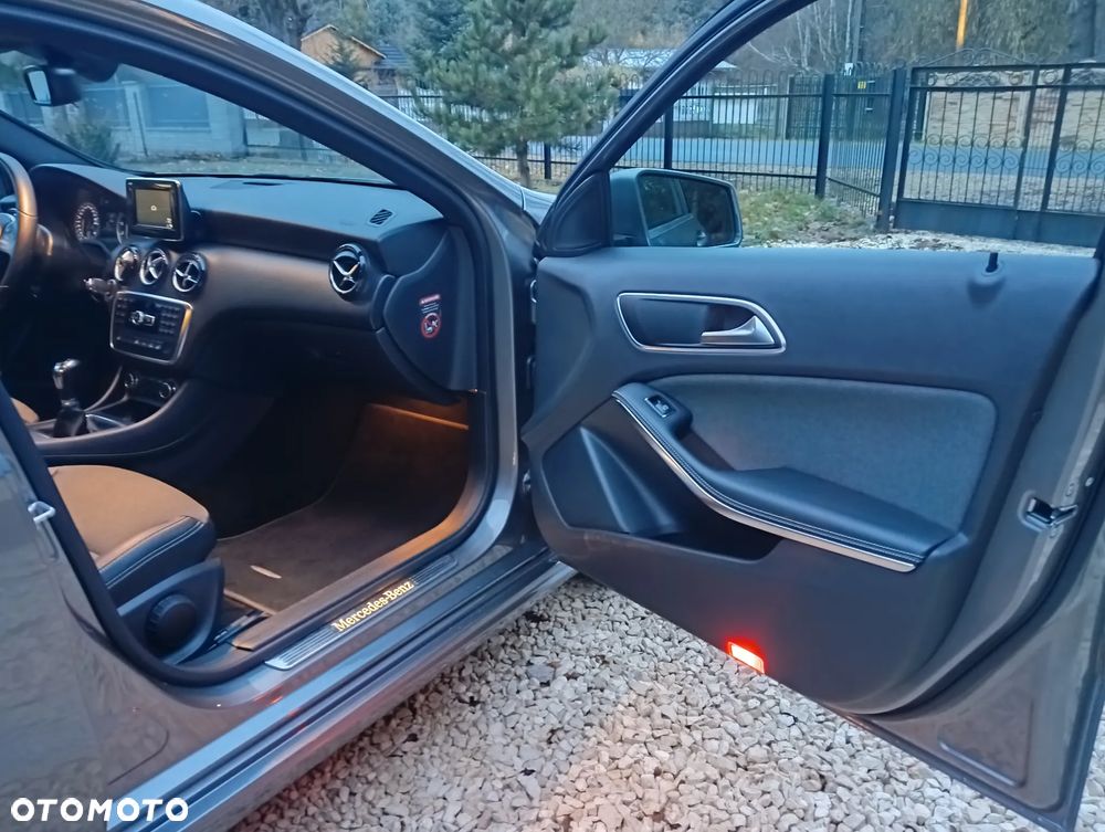 Mercedes-Benz Klasa A 180 BlueEFFICIENCY Edition Style - 7