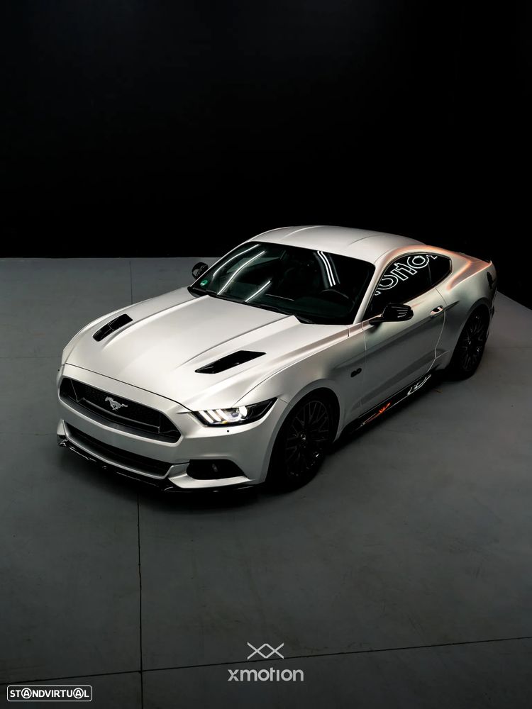Ford Mustang - 4