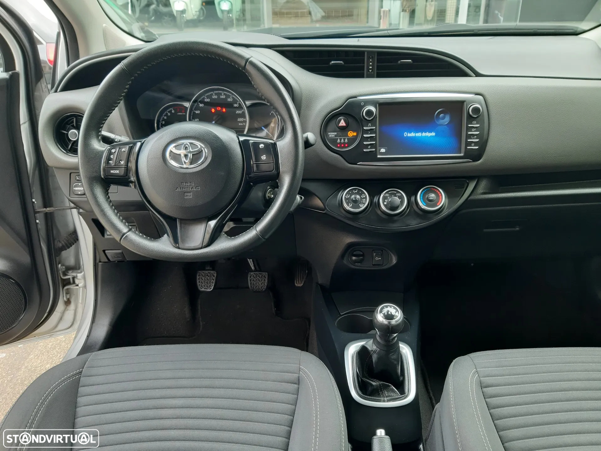 Toyota Yaris 1.0 VVT-i Comfort - 7
