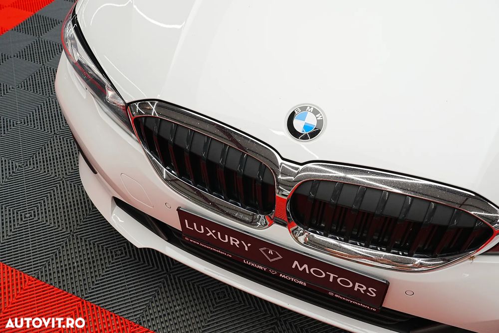 BMW Seria 3 318d Aut. Sport Line - 21