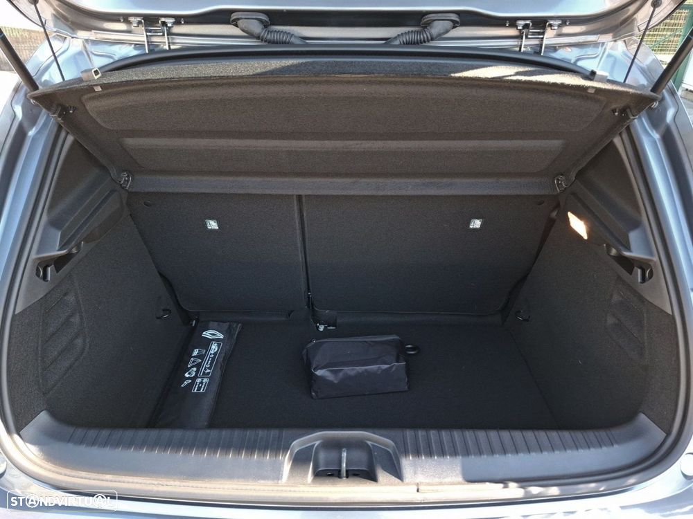 Renault Clio 1.0 TCe Techno Bi-Fuel - 25