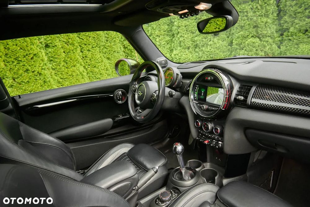 MINI John Cooper Works - 17