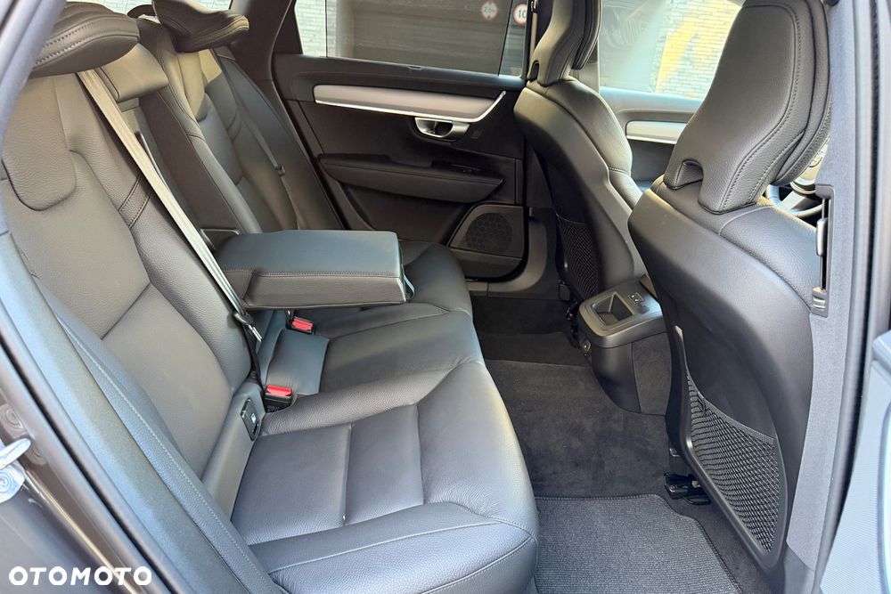 Volvo V90 Cross Country B5 B AWD Plus - 14
