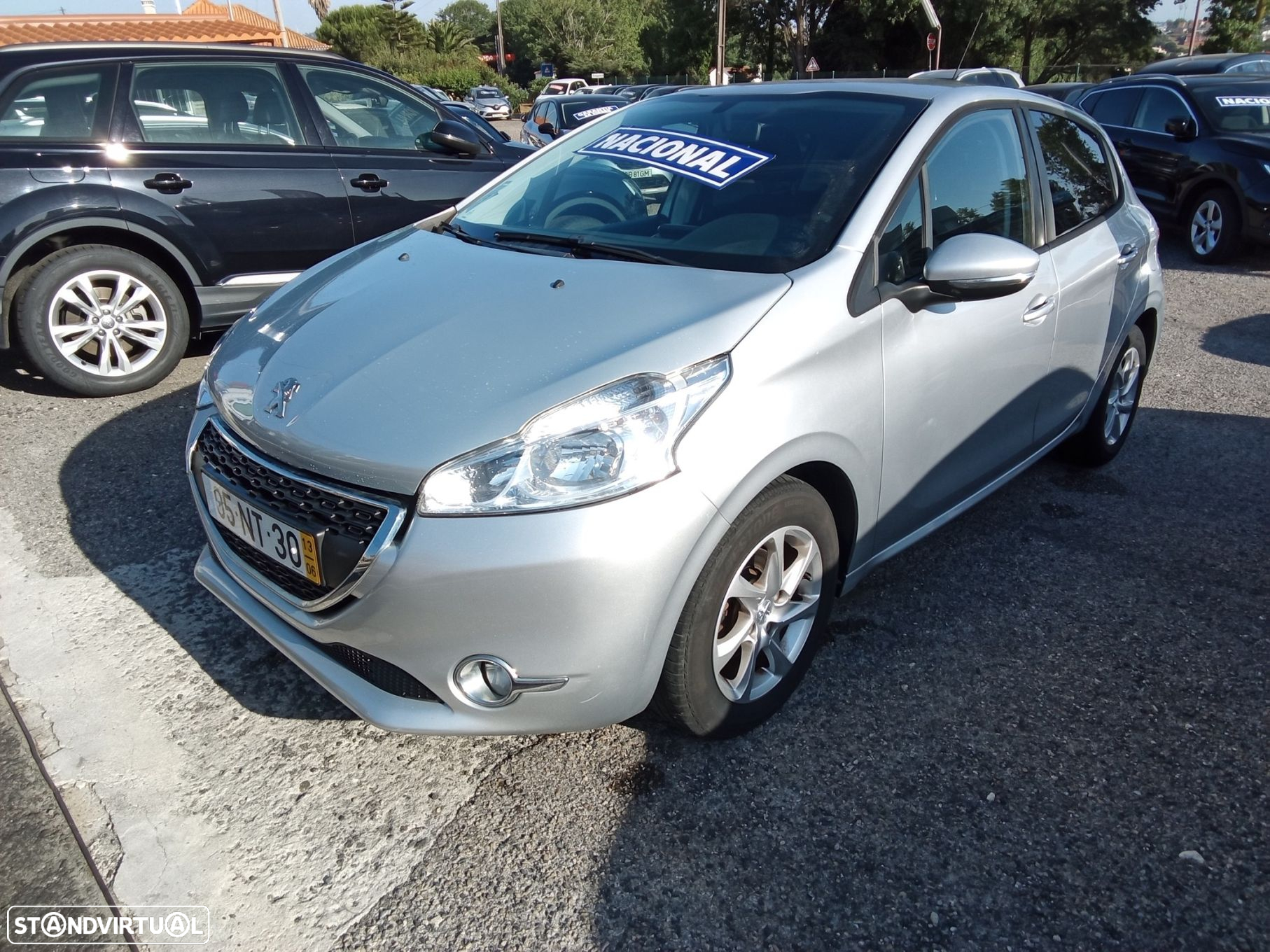 Peugeot 208 1.2 VTi Active - 4