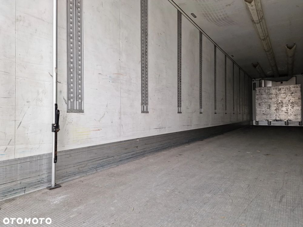 Schmitz Cargobull Naczepa CHŁODNIA MEGA - THERMO KING - SAF - OŚ PODNOSZONA - 12